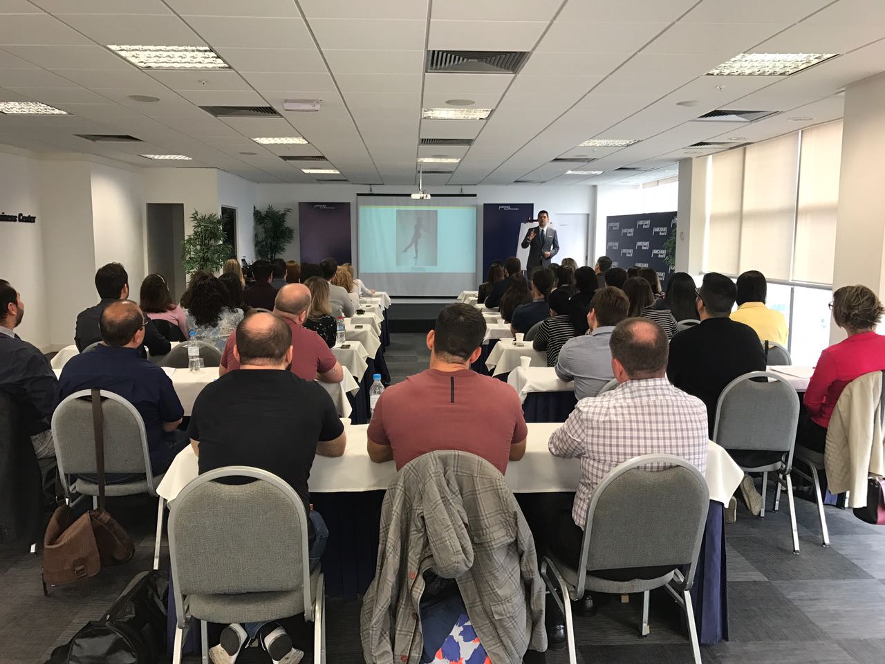 Marcelo Paixão em palestra ou treinamento 49
